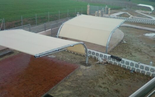 ΜΕΖΟΝΕΤΑ ΣΧΟΛΑΡΙ