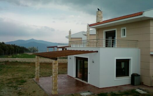 ΜΕΖΟΝΕΤΑ ΣΧΟΛΑΡΙ